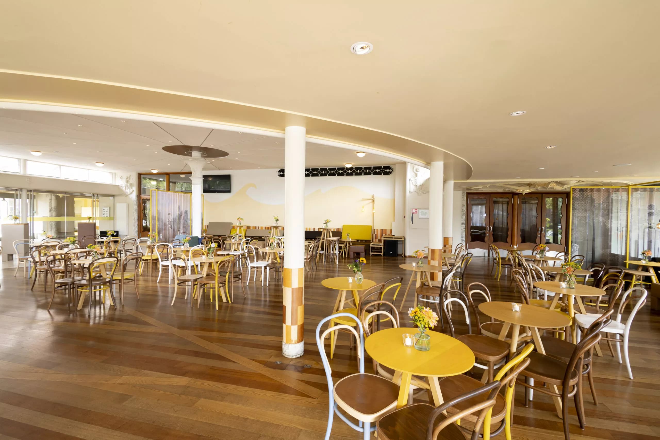 Schouwburg Kunstmin - Café